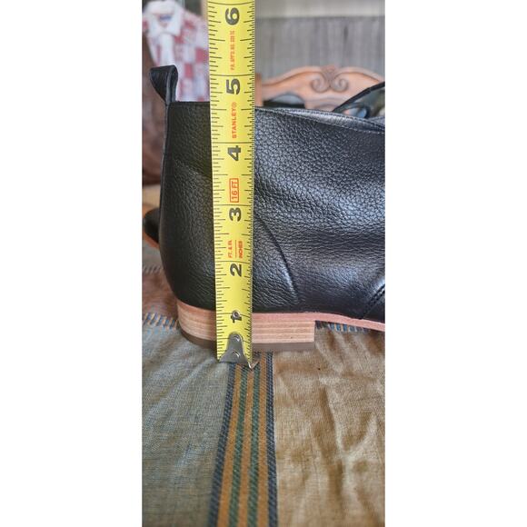 Cole Haan "Chester" chukka boot- men's size 10- black leather- never worn out! - Picture 8 of 8